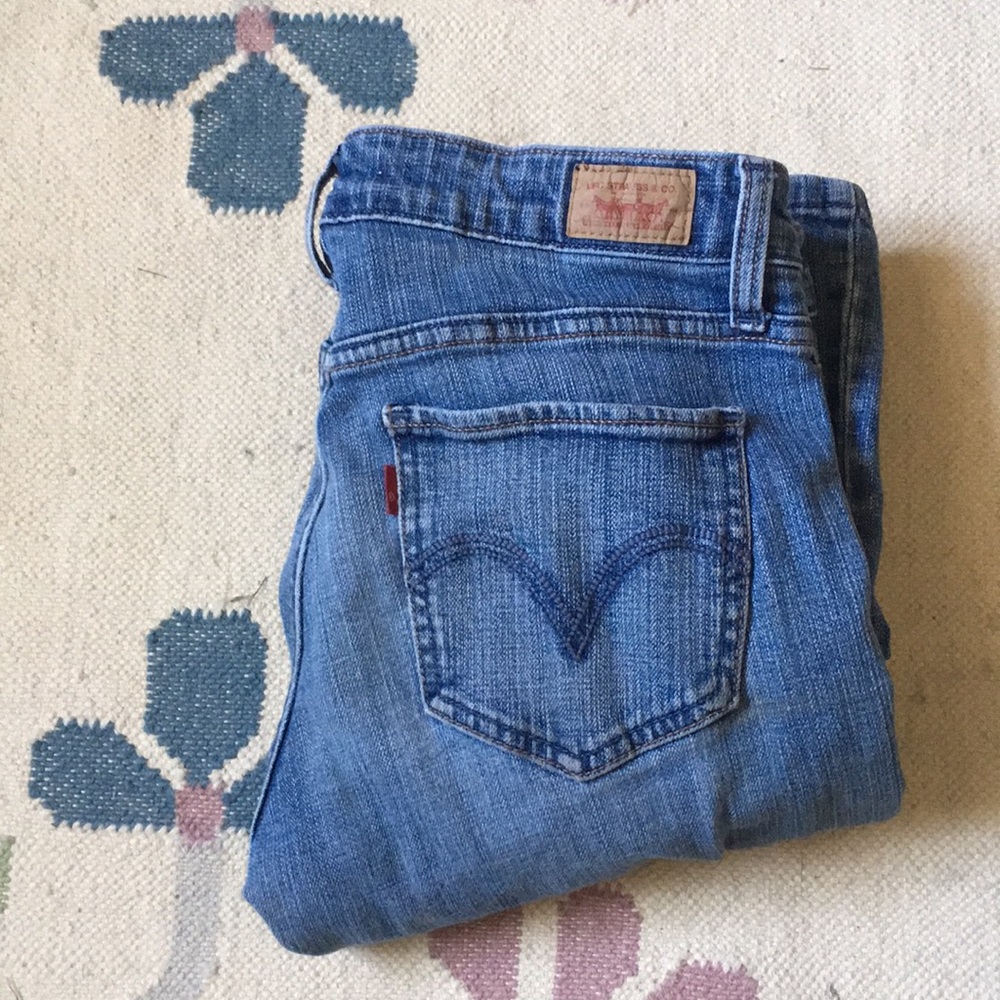 Levi's size 7 broken zipper